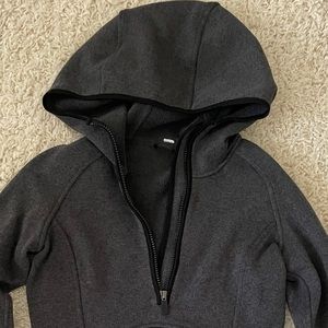Lululemon Grey fleece Pullover!!